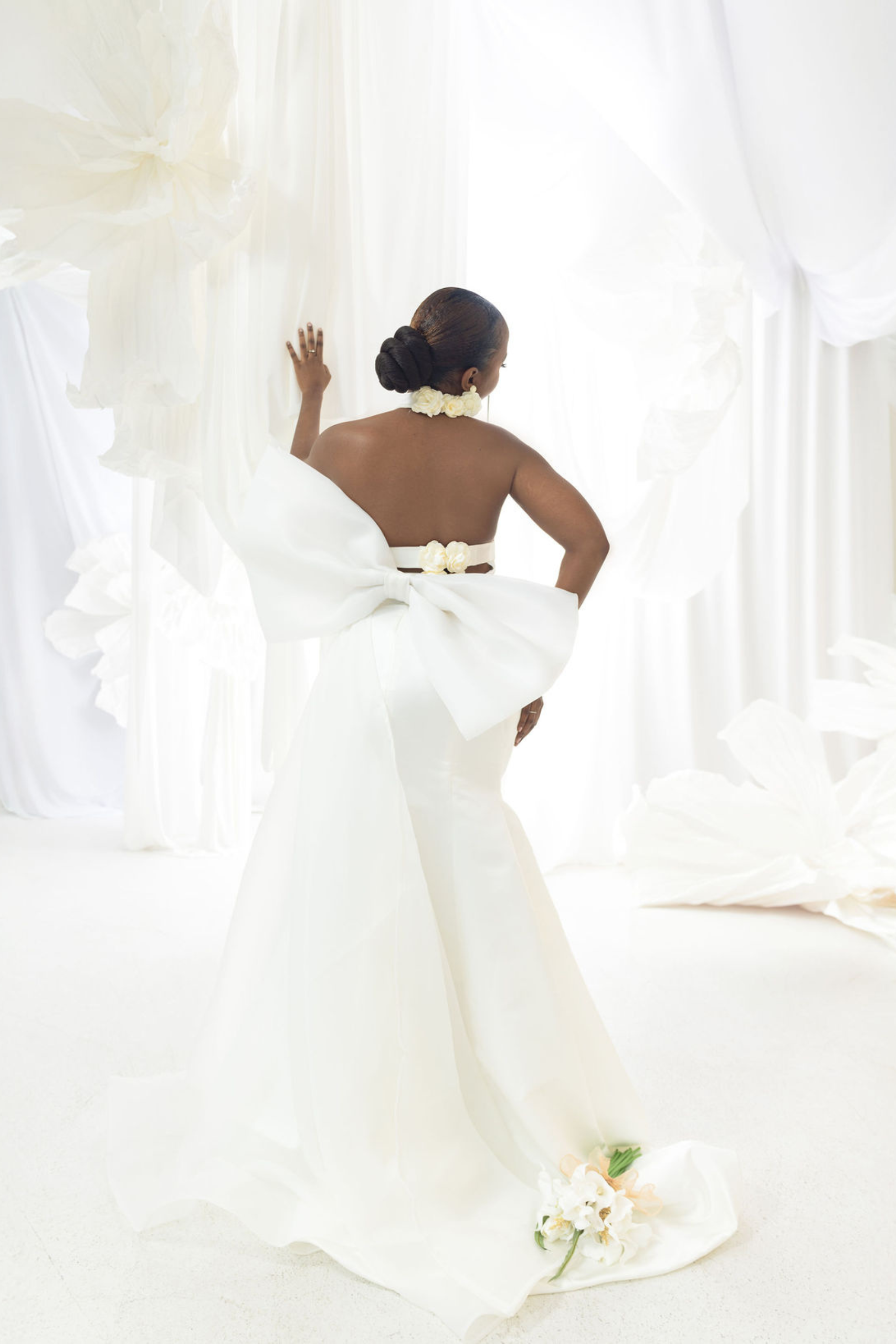 TCL 07 | Grandeur Bow