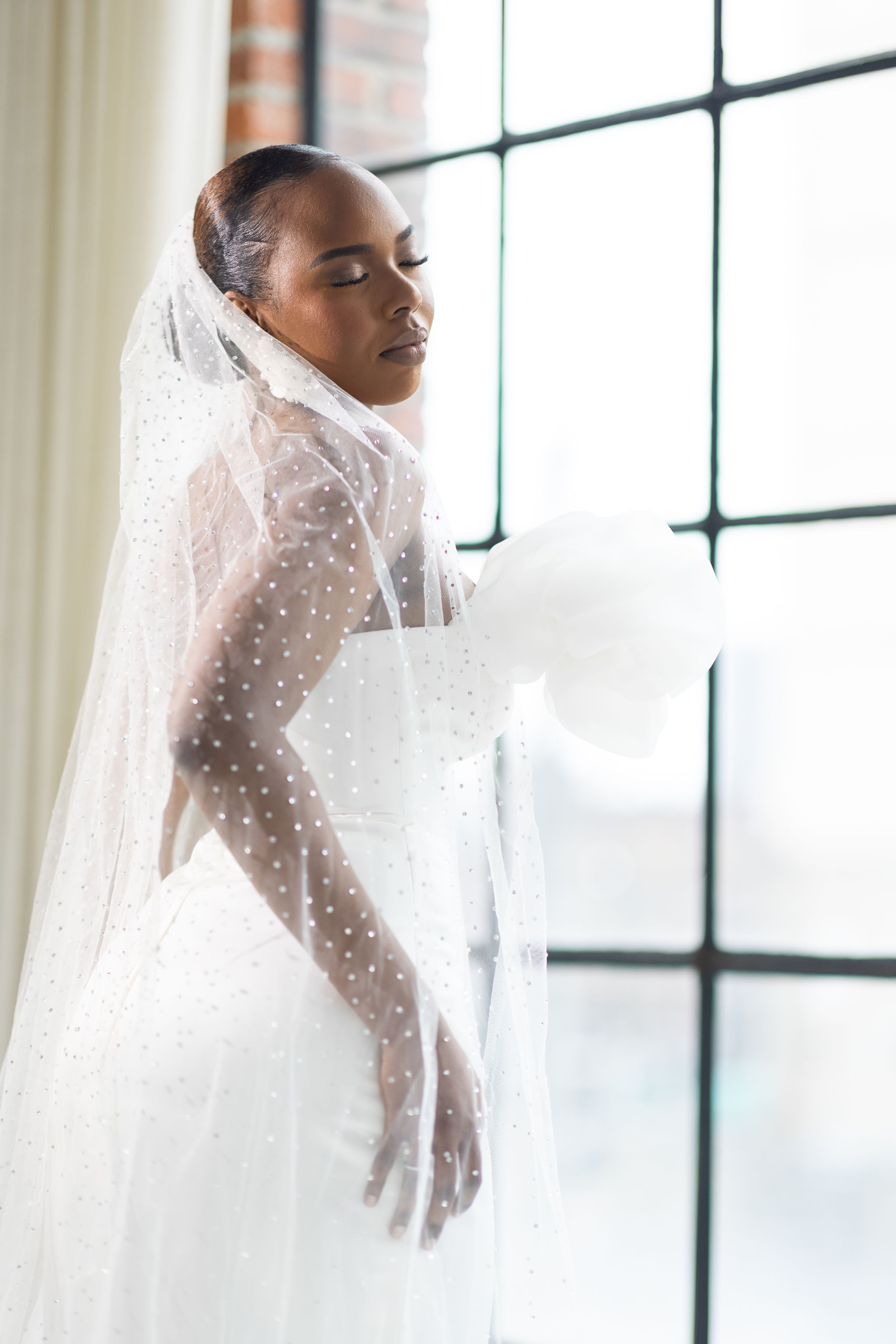 TCL 11 | Starlight Sparkle Veil